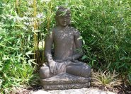 Asiatisches Flair, sitzender Buddha.