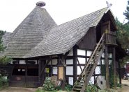 Bauernhaus in der Heide. (das Mühlenmuseum in Gifhorn)