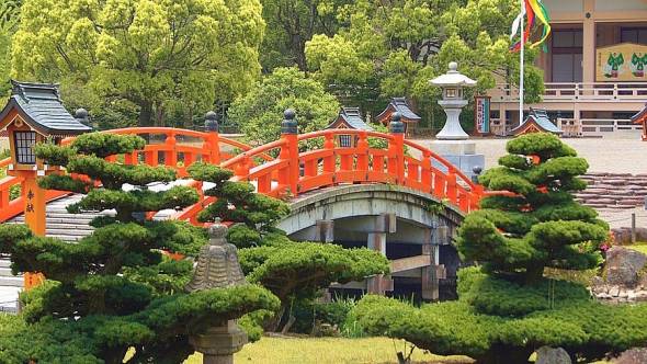 LoveToTakePhotos Tempelrot Farben Japanischer Garten