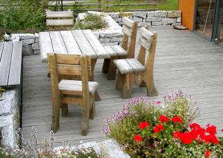 Gartenmöbel aus Holz