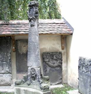 barockes Obelisk Grabmal Nikolaifriedhof Görlitz